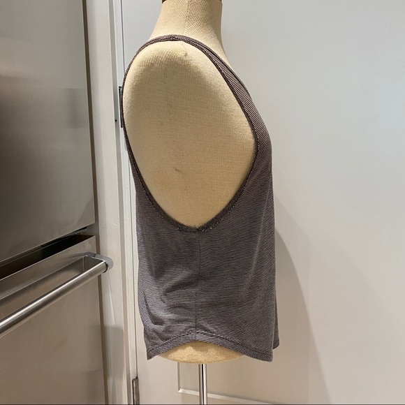 Blanc de blanc Ombré Tank - Picture 6 of 11